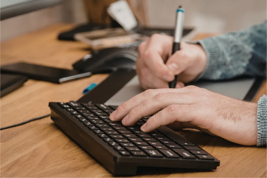Accessible venting platform offering text, audio, and video options for comfortable mental health support