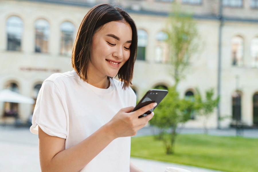 Licensed LCSW and PsyD therapists available for online therapy sessions at Ventoutt