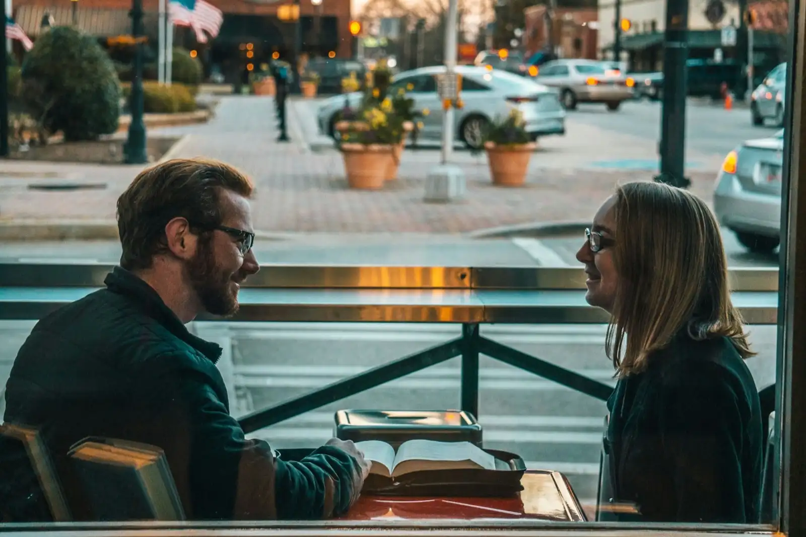 What is Anxious–Avoidant Attachment and How It Works?